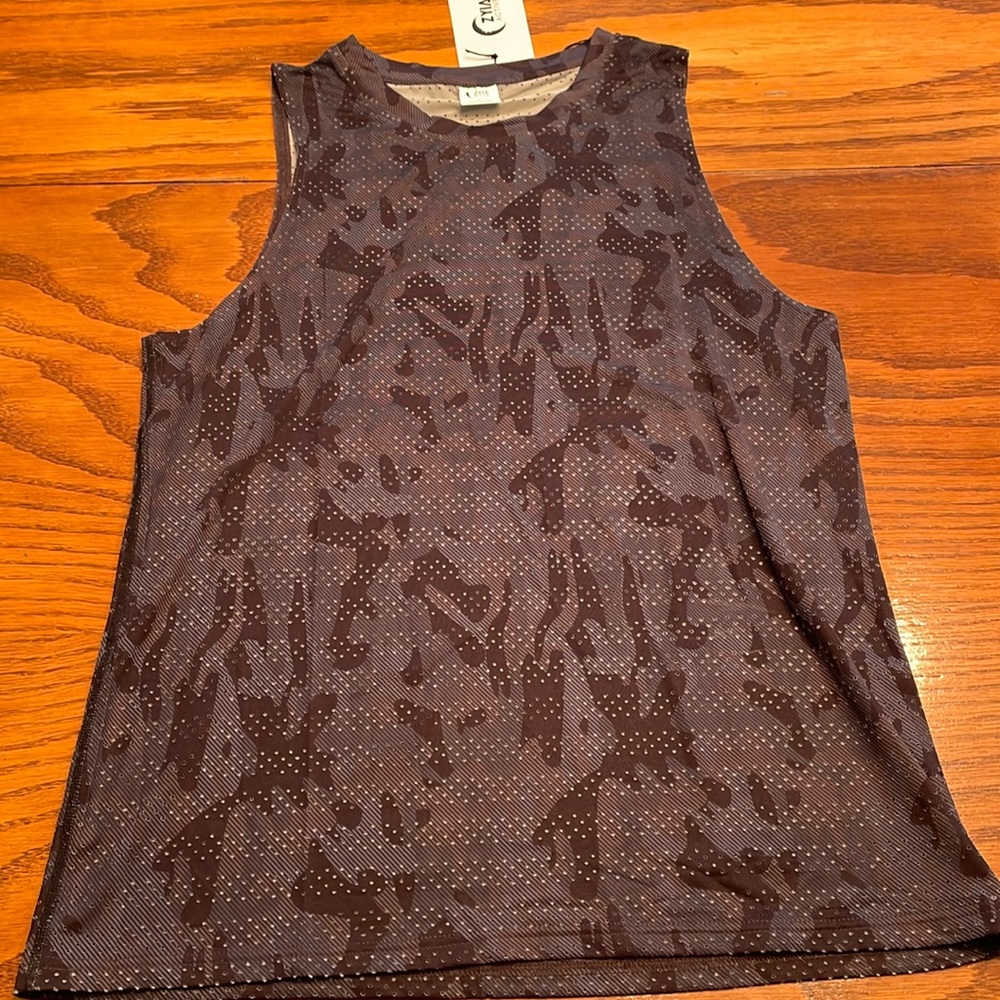 Black camo chill tank